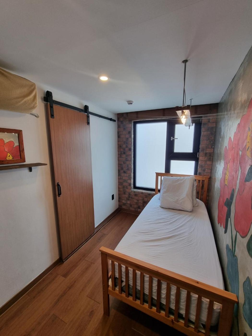 Hwon Guesthouse Seoul Exterior photo
